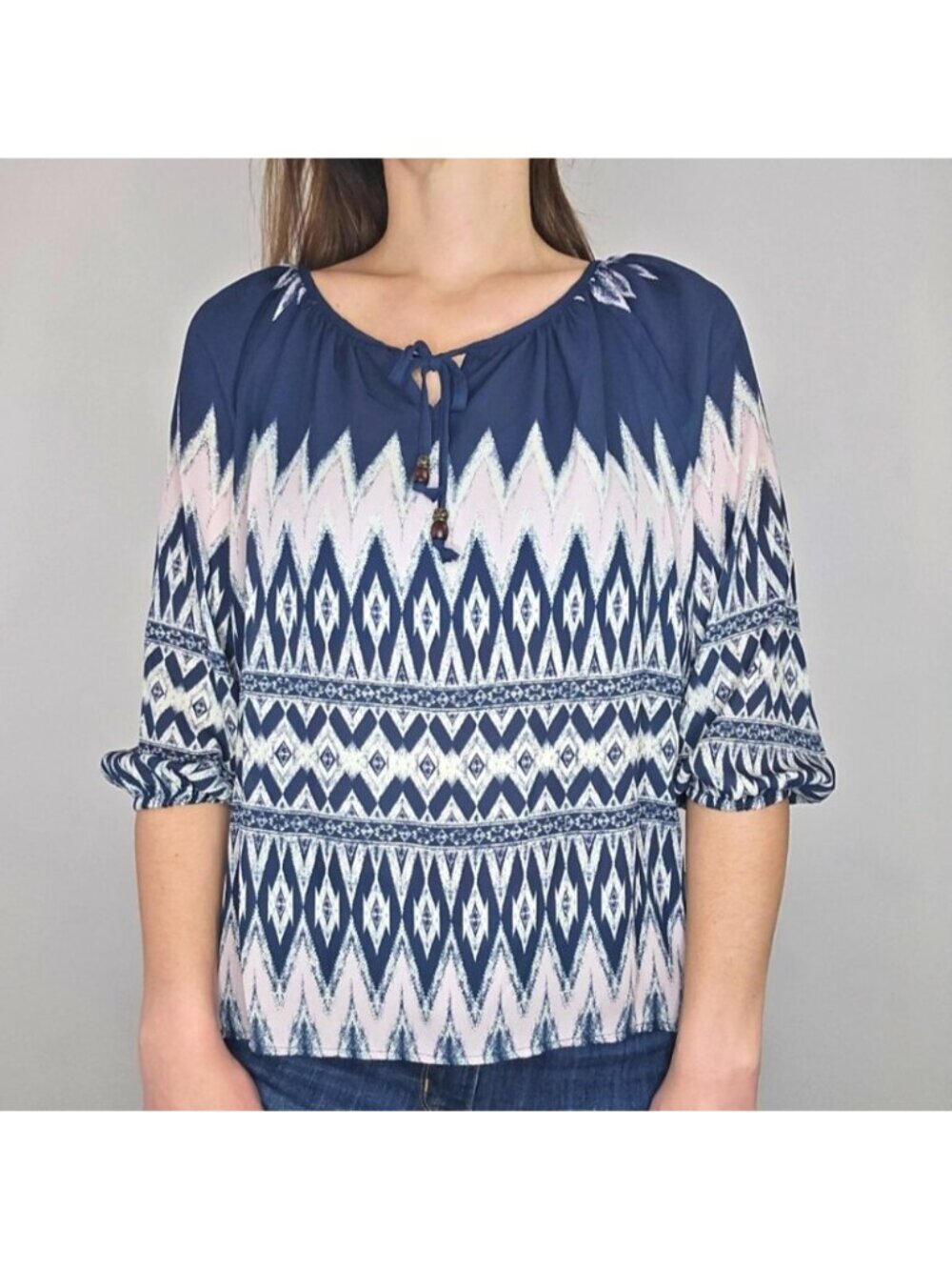 Jolt Navy, White, & Pink Geometric Women's Lightweight Top Size Medium